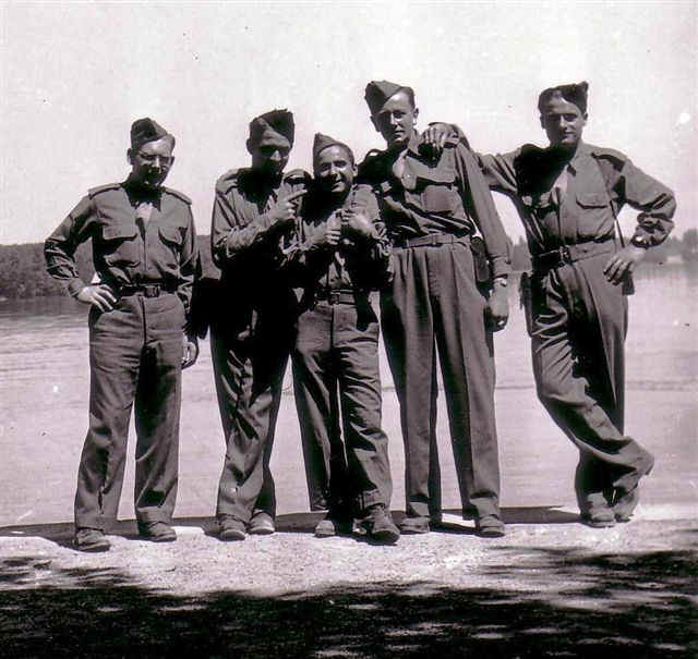 gil9.jpg (82120 bytes)