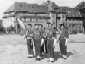 L'�tendard et sa garde, Neustadt