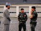 Photo Sins 1998 - Passation de Cdt en 98: Briefing du Gl Benito sur le d�roulement de la c�r�monie.